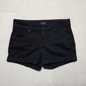 Celebrity Pink Black Mid-Rise Cuffed Denim Shorts - Size 7/28